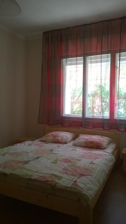 Eva Vendeghaz Villa Balatonlelle Luaran gambar